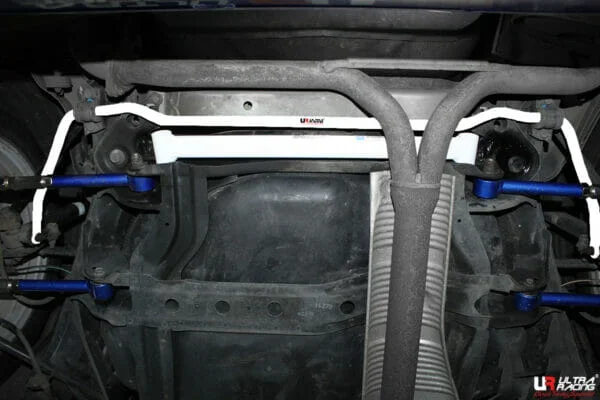 Ultra Racing Acura TL (UA-6) 3.2 V6 04-08 2WD (incl Type-S) UltraRacing Rear Sway Bar 20mm (560) UR-AR20-560