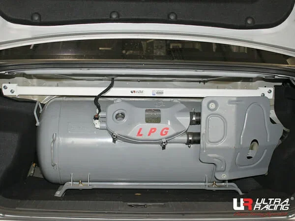 Ultra Racing Chevrolet Epica 2.0 2WD 07-15 UltraRacing 2-Point Rear Upper Strutbar (3031) URKR-RE2-3031